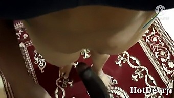 Indian Mature Woman Seducing And Having Sex With Young Boy