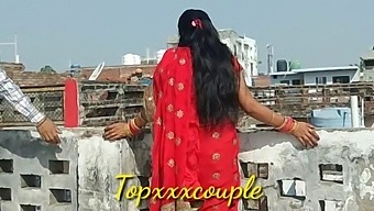 Индийски Мъж Прави Секс С Едрогърдата Булка На Съседа Си В Това Xxx Видео