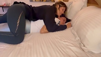 แอบเอาแตดของฉันถูในห้องโรงแรมเพื่อความสุขสูงสุด