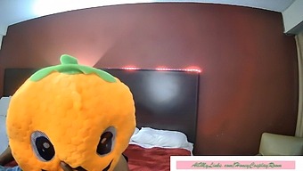 Camera De Cosplay Cu Miere Le Prezintă Pe Domnul Dovleac Și Pe Prințesă În Partea 1