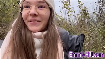 Hd Video Of Young Girl Solo Public Toilet Break